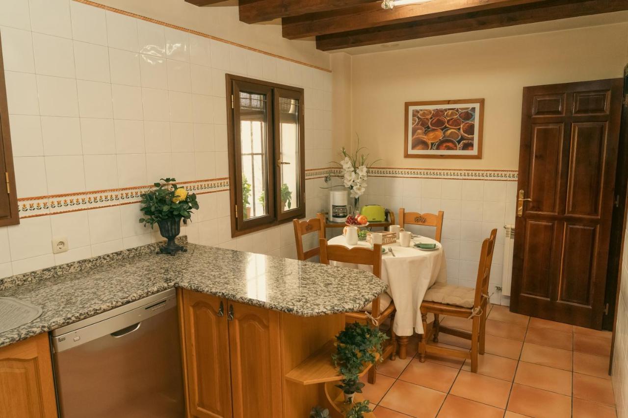 El Pajar De Trescasas Villa Sonsoto Exterior photo