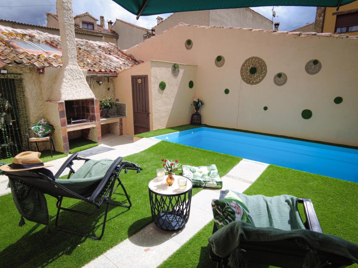 El Pajar De Trescasas Villa Sonsoto Exterior photo